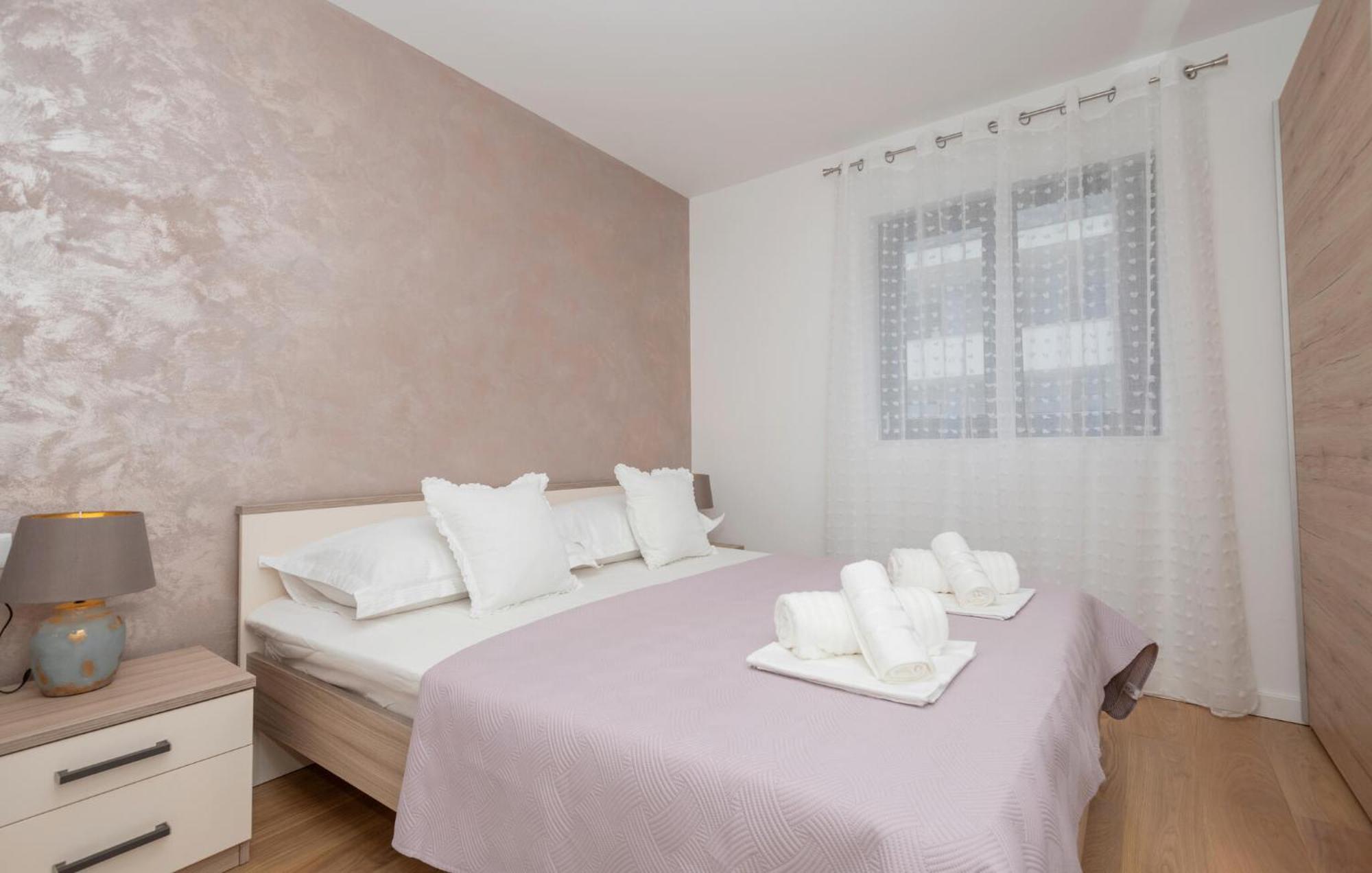 Lovely In With House Sea View Apartment Makarska