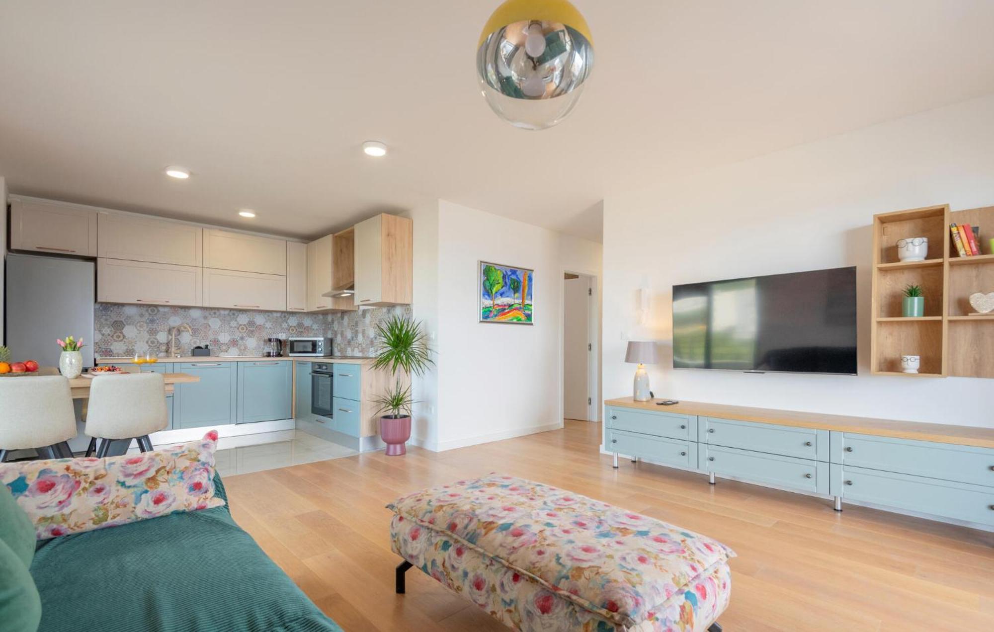 Lovely In With House Sea View Apartment *